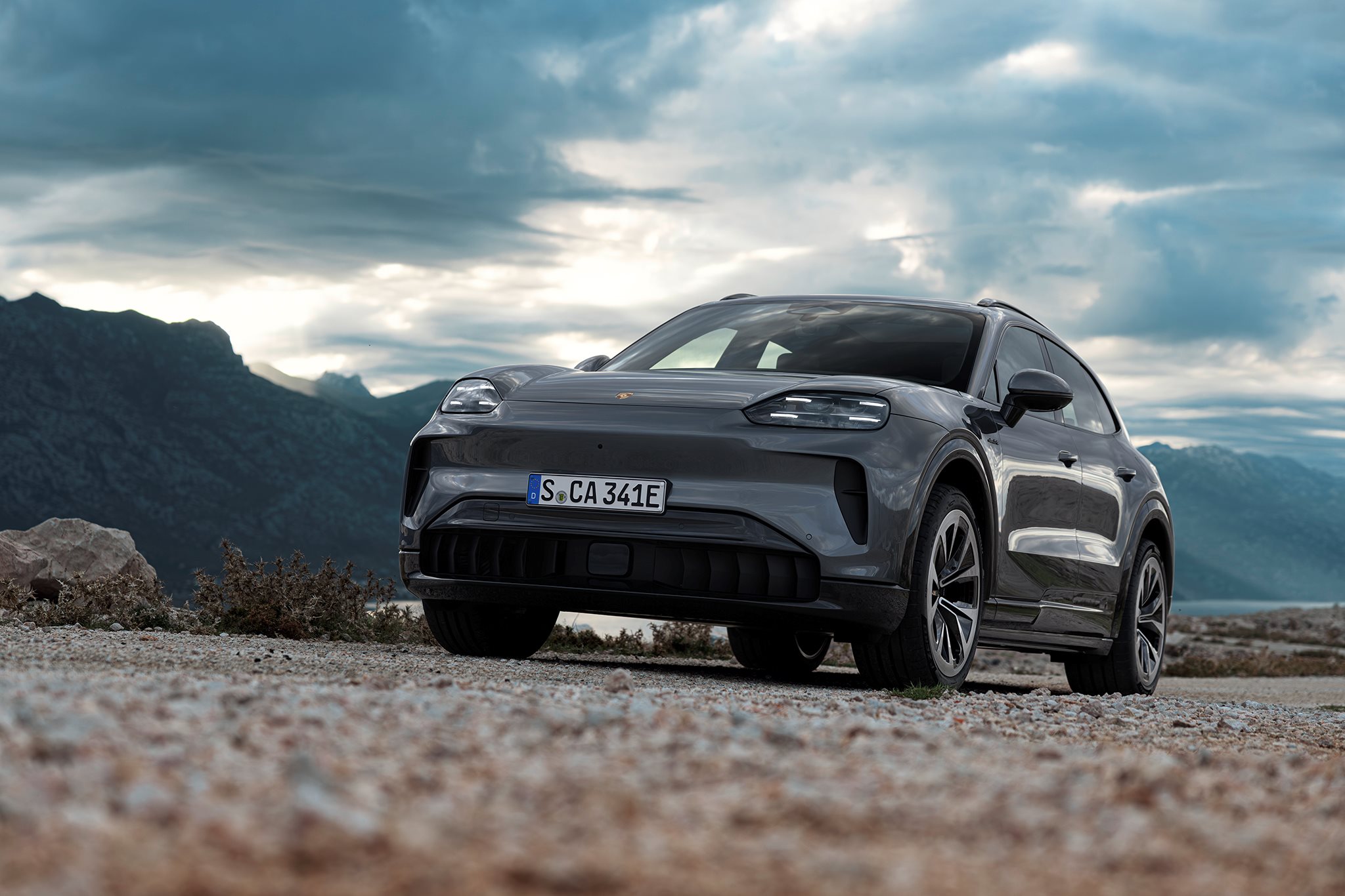 porsche-cayenne-thuan-dien-2.jpg
