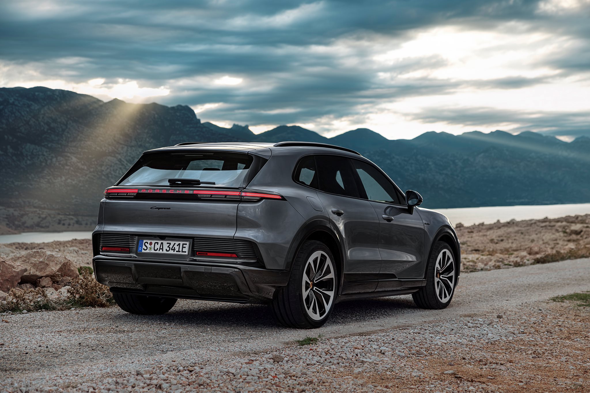 porsche-cayenne-thuan-dien-3.jpg