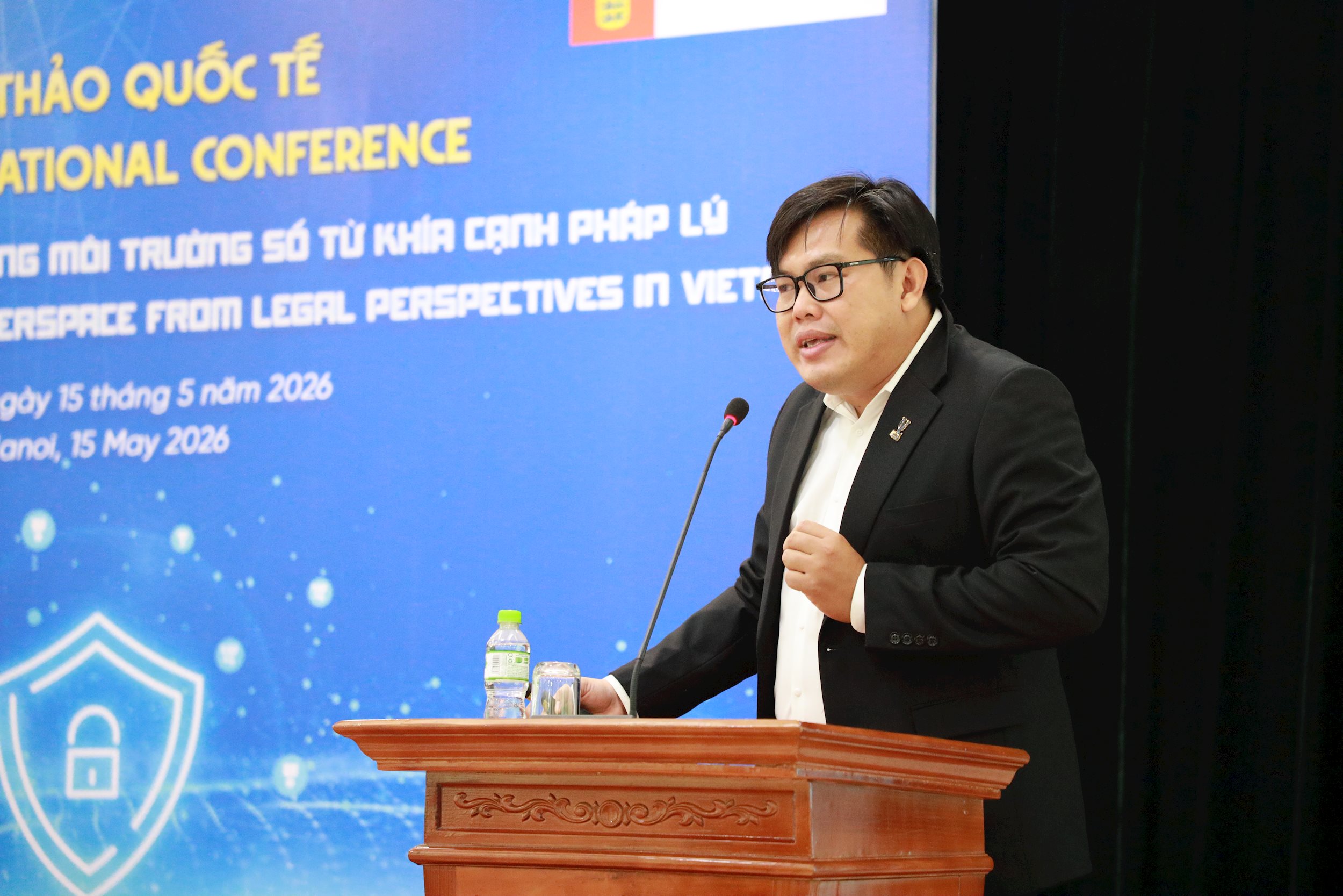 ts.-tra-n-thanh-tha-o-gia-ng-via-n-khoa-lua-t-ha-nh-sa-ulaw-pha-t-bia-u-tham-lua-n.jpg