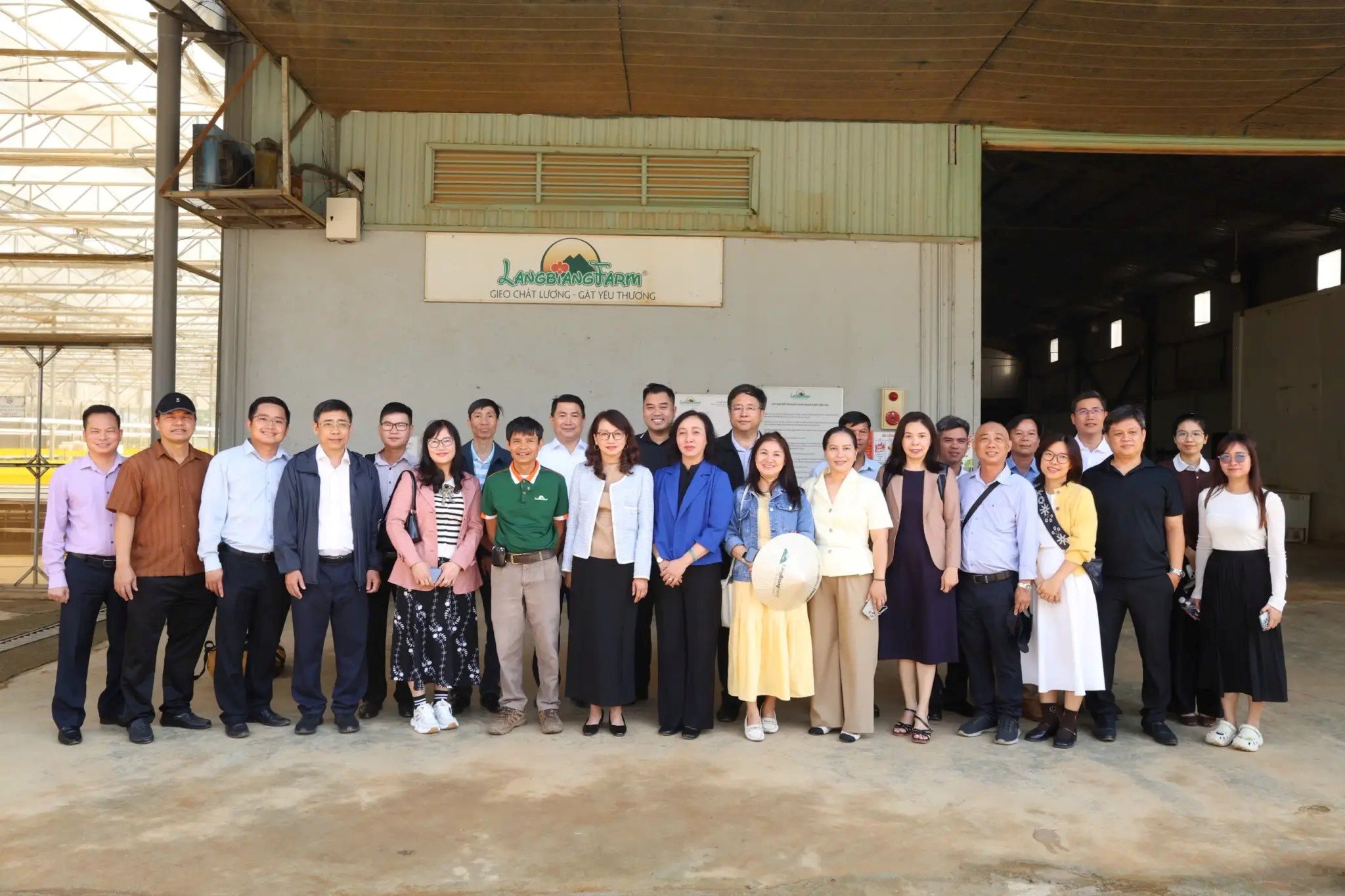 khao-sat-dhqg.jpg