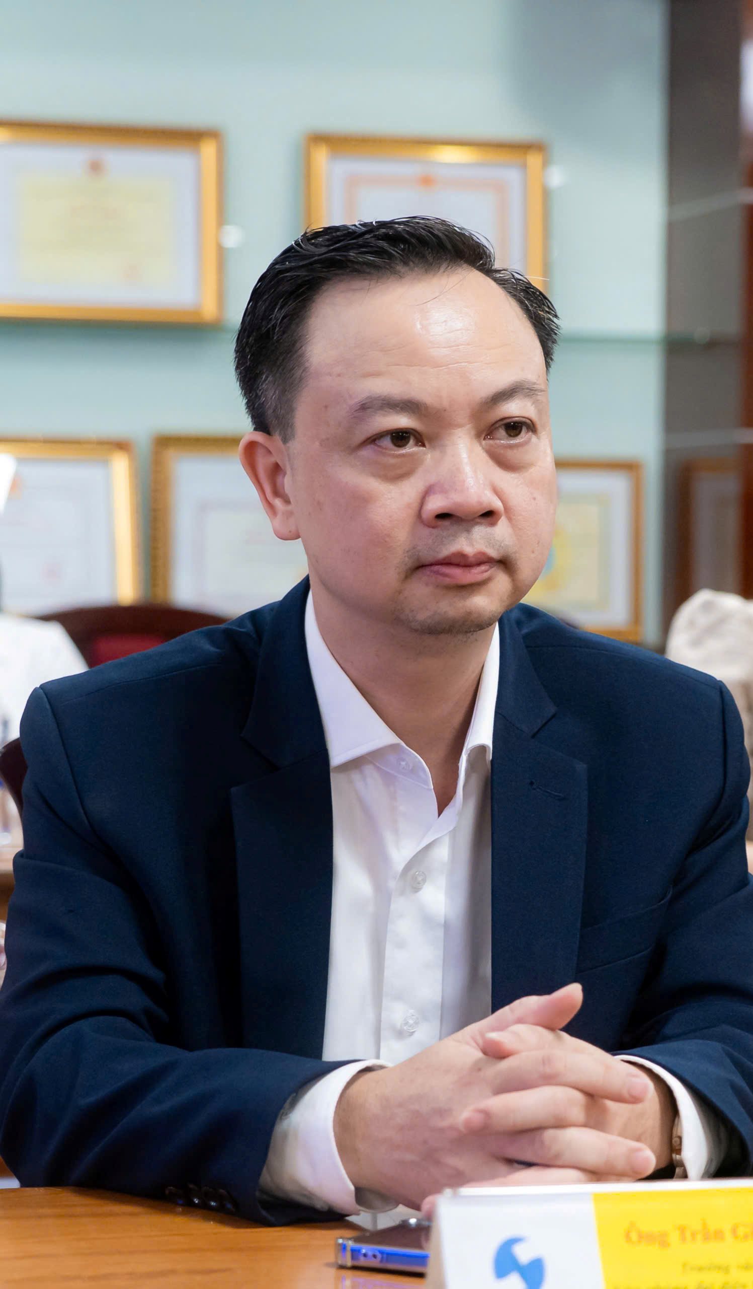 hinh-1-ong-tran-giang-khue-truong-van-phong-dai-dien-cuc-so-huu-tri-tue-tai-tp.hcm.jpg