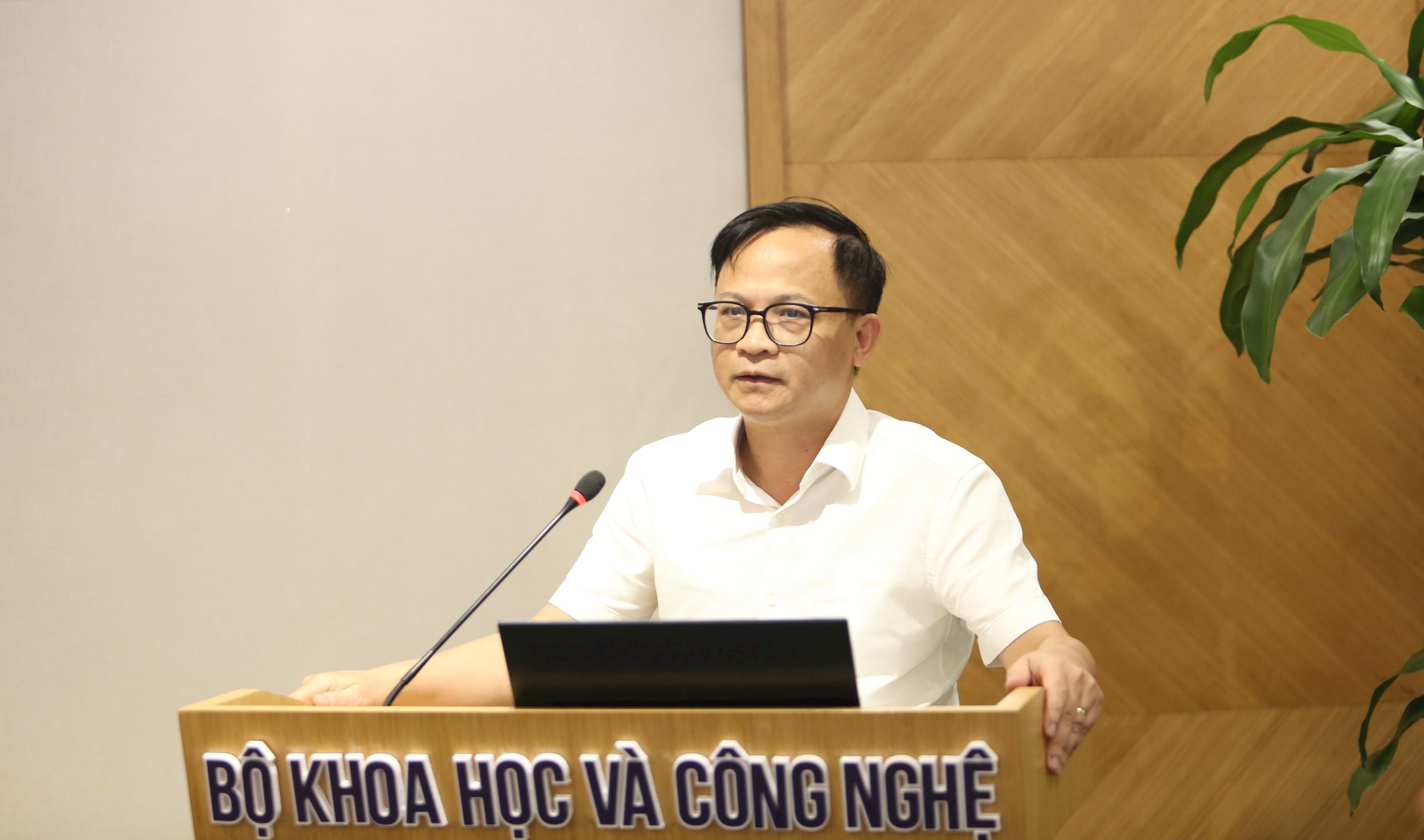 hcn.jpg