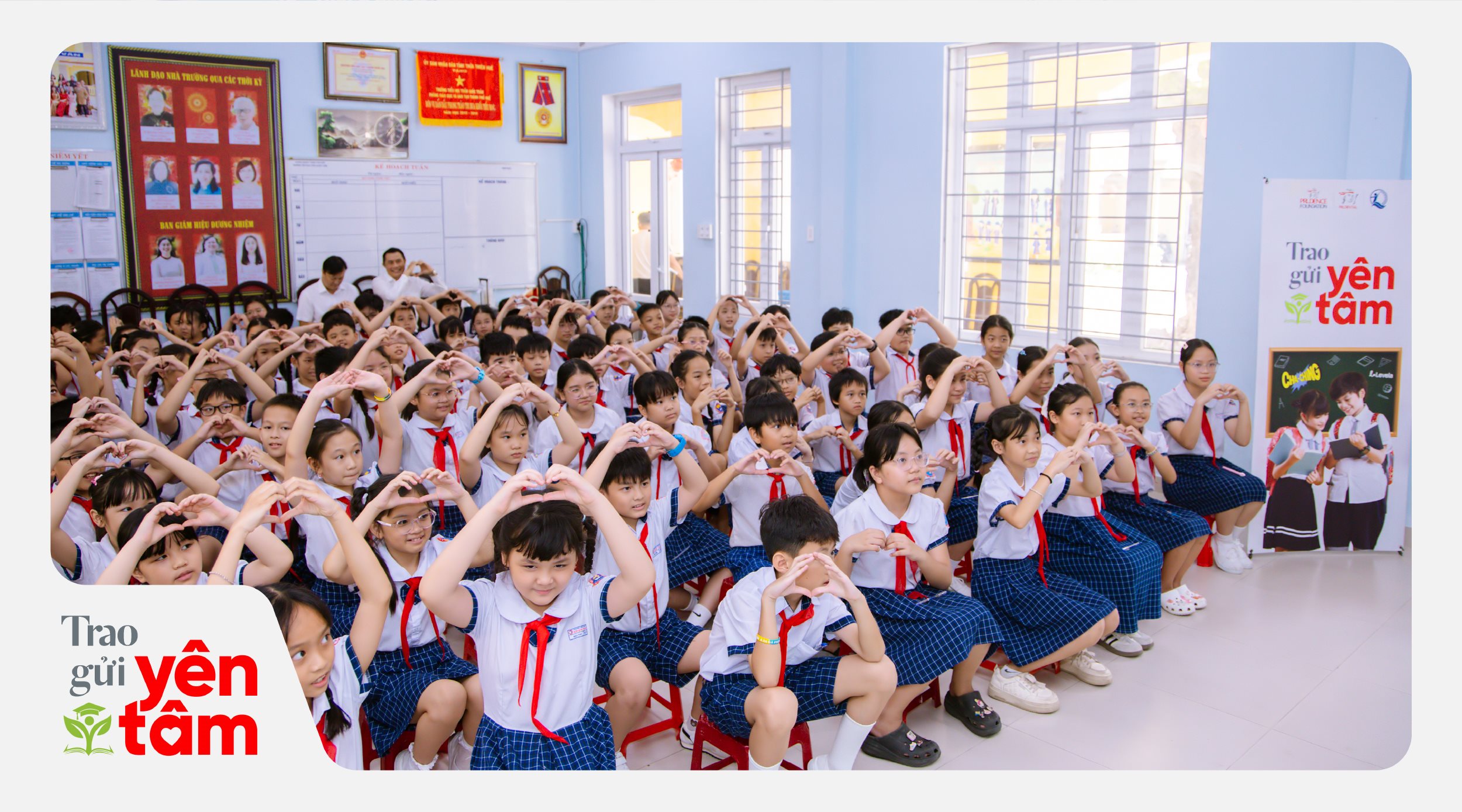cha-ching-mang-kien-thuc-tai-chinh-den-cac-em-hoc-sinh-thanh-pho-hue.jpg
