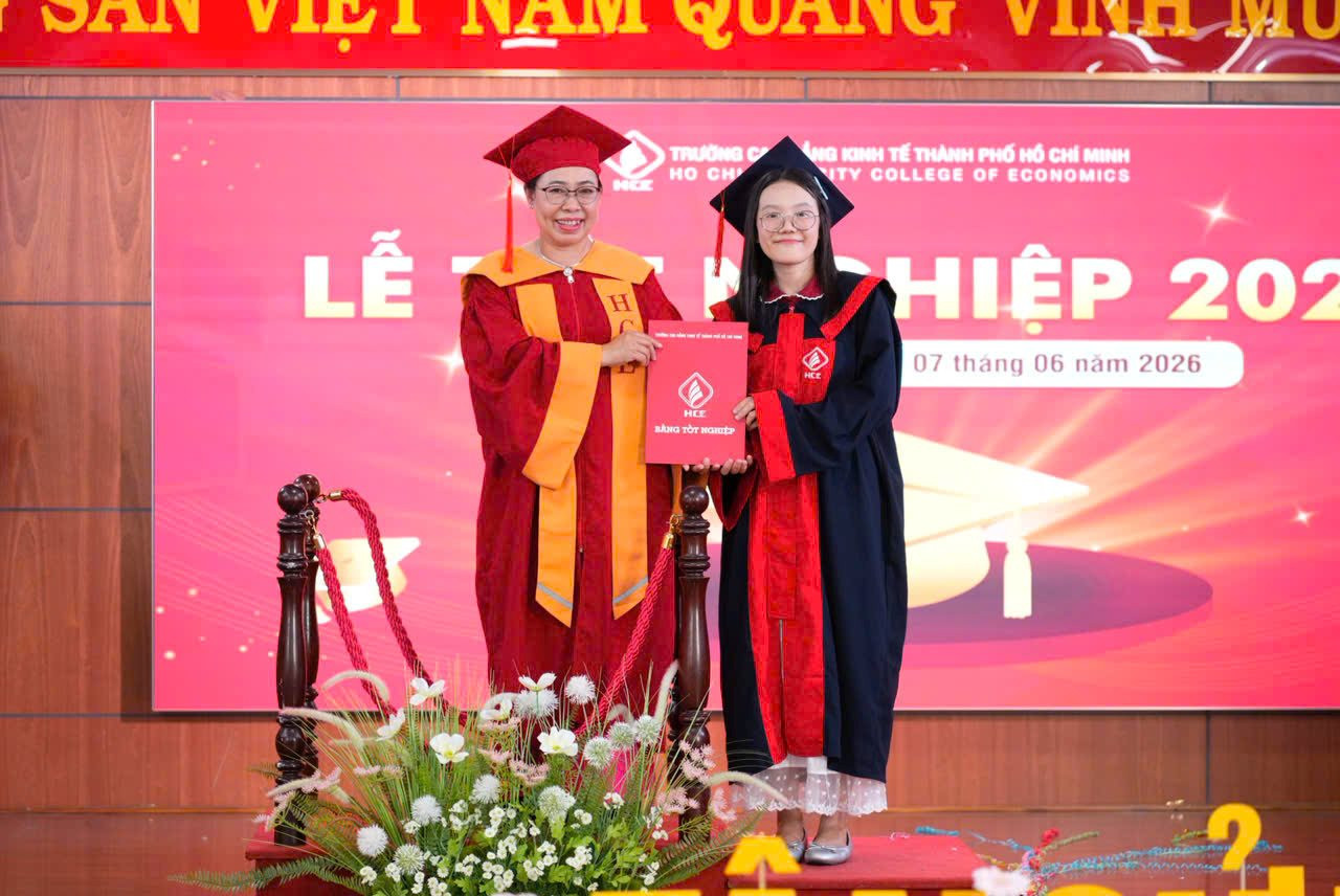 sinh-vien-tot-nghiep.jpg