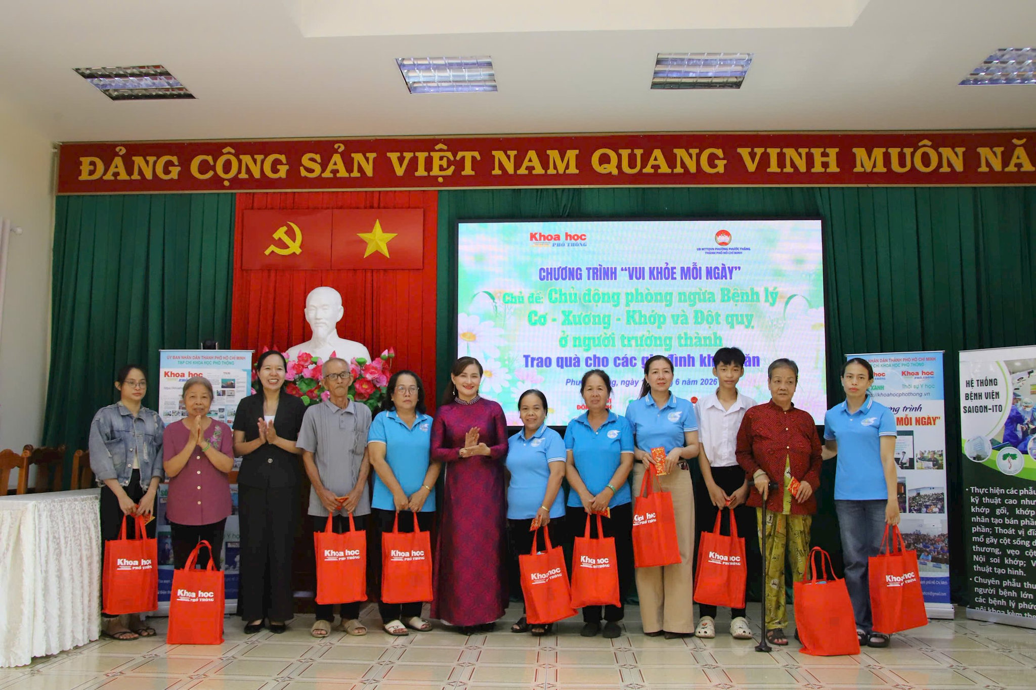 tang-qua-vkmn.jpg