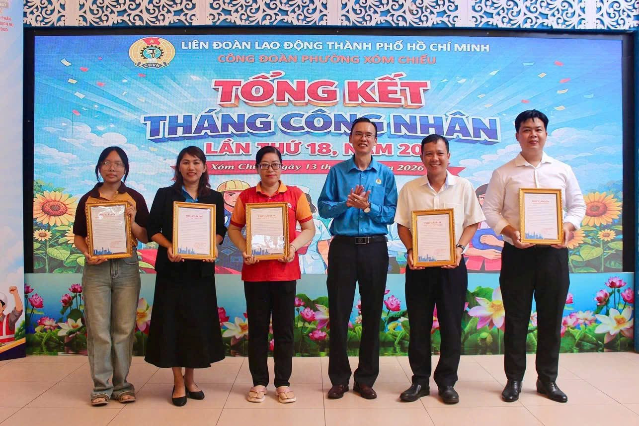 cong-doan-phuong-xom-chieu.jpg