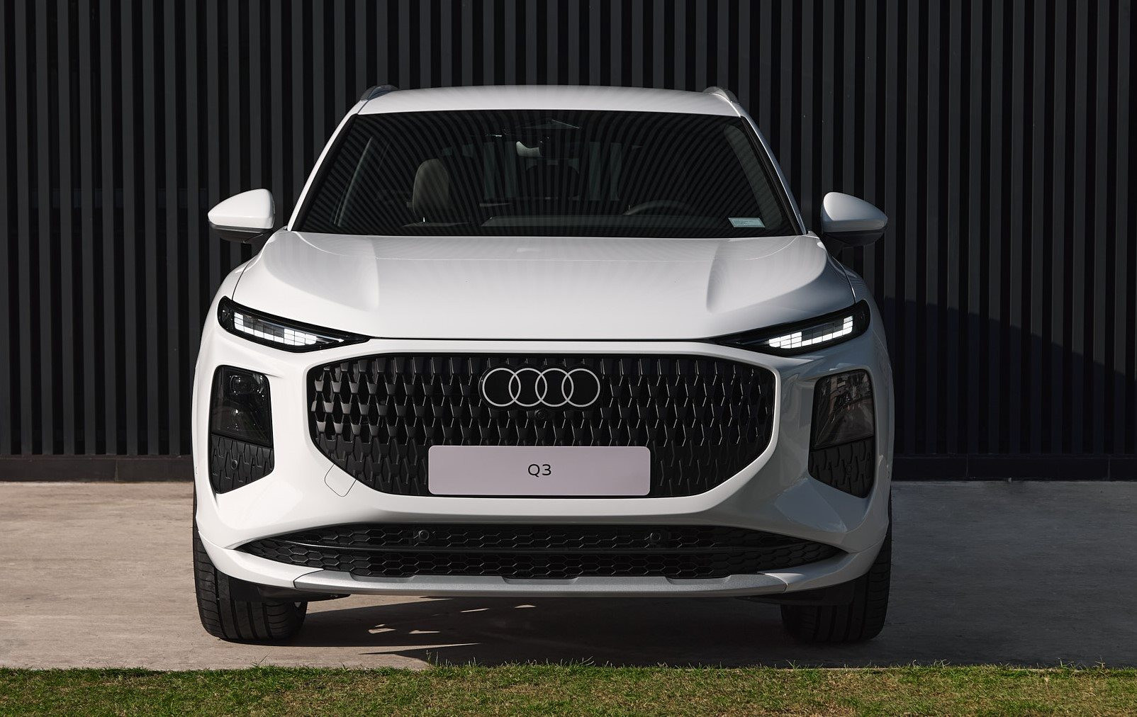 audi-q3-1.jpg