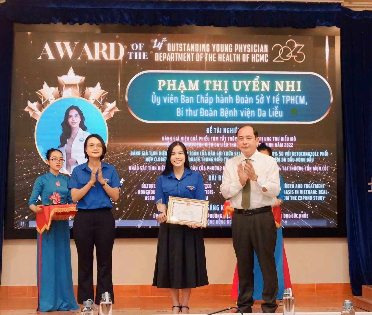 hinh-3-ts.bs-pham-thi-uyen-nhi-nhan-giai-thuong-y-khoa-pham-ngoc-thach.jpg