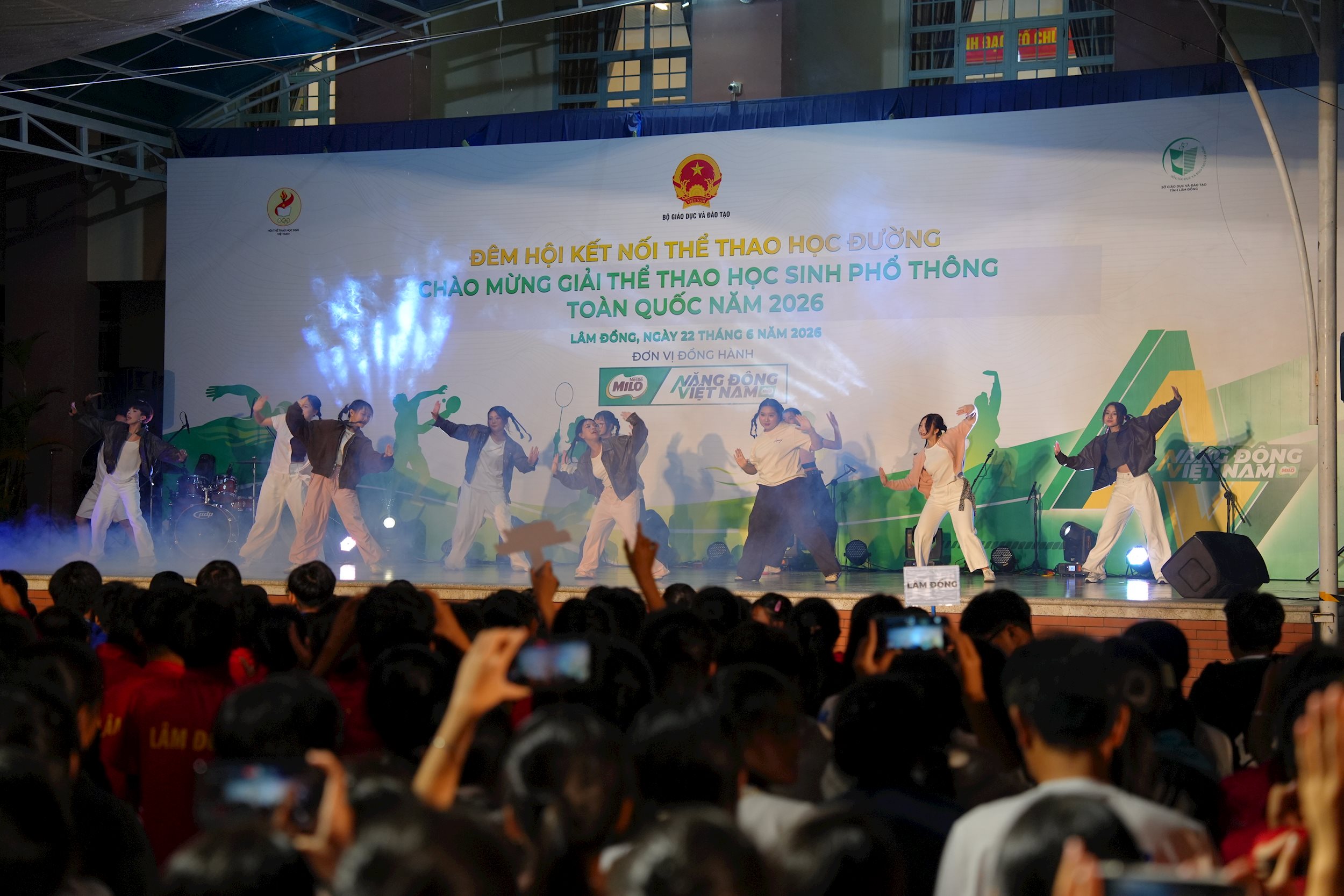 mot-so-hinh-anh-tai-dem-hoi-gala-chao-mung-giai-the-thao-hoc-sinh-pho-thong-toan-quoc-(1).jpg