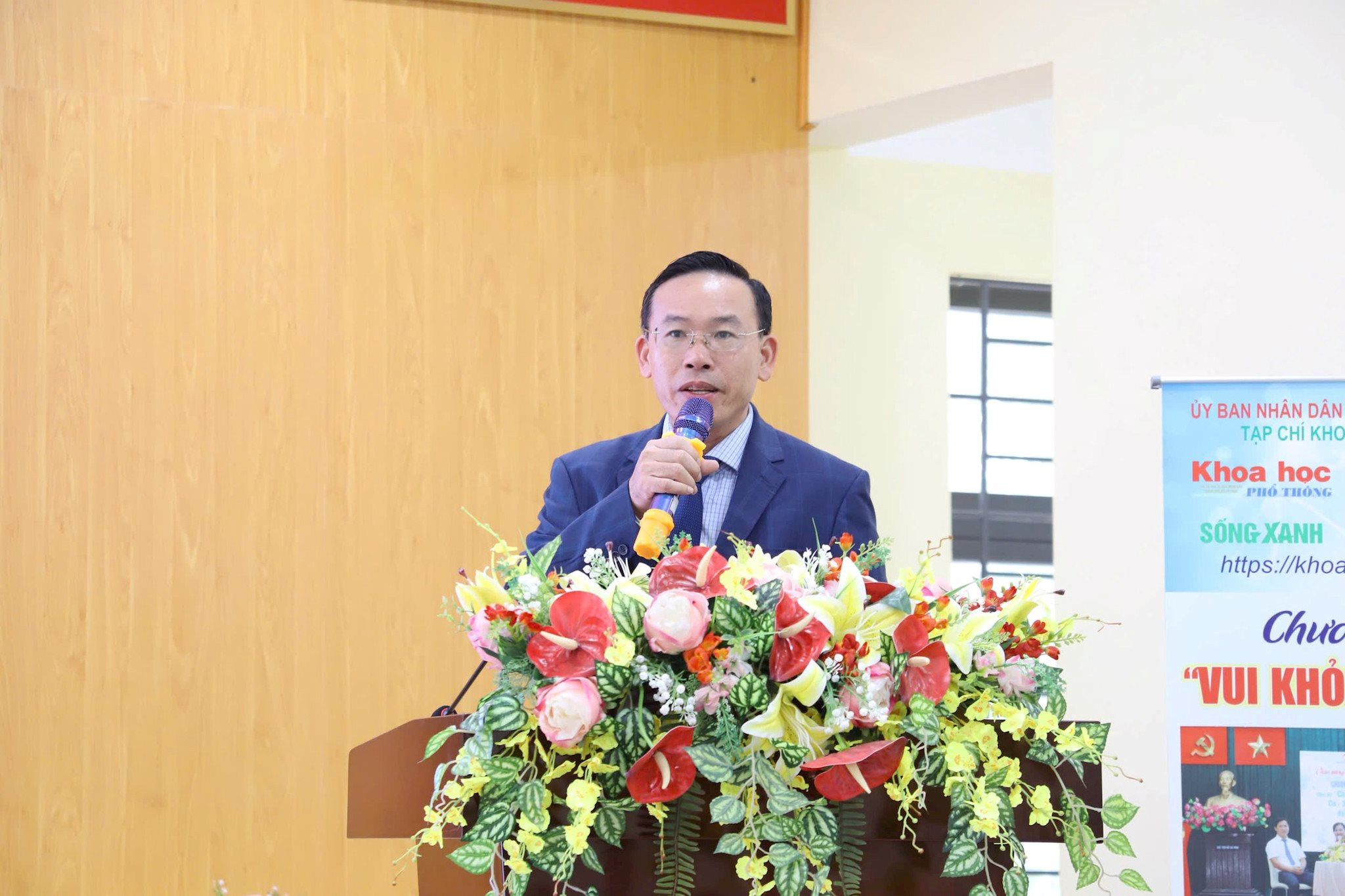 bac-si-ngoc.jpg