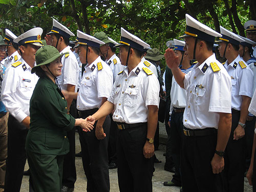 Hiên ngang Trường Sa