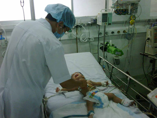 Dịch tay chân miệng chưa giảm!