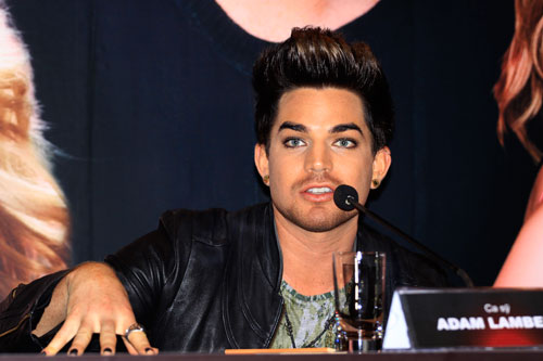 Ca sĩ Adam Lambert sợ đường phố Việt Nam!
