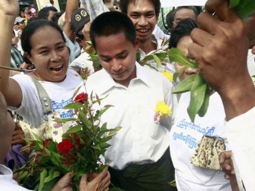Mỹ bình thường hóa quan hệ với Myanmar