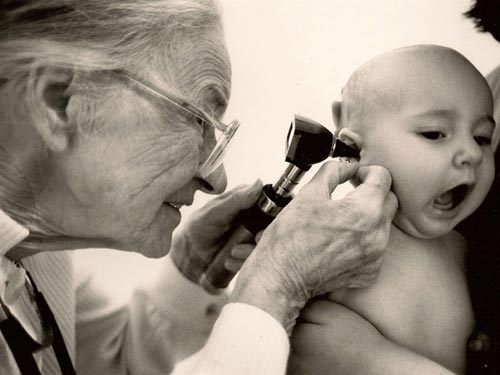 Bác sĩ cao tuổi nhất thế giới qua đời