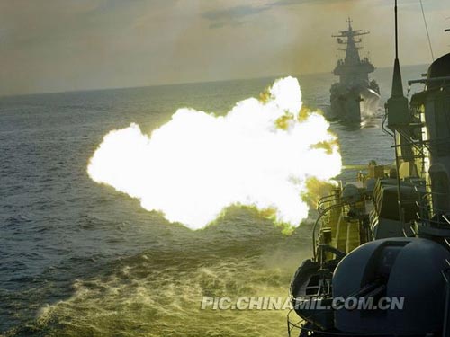Hạm đội Trung Quốc trên Biển Đông tập trận đổ bộ