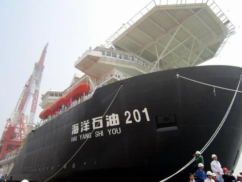 Trung Quốc cho tàu thăm dò dầu khí ra biển Đông