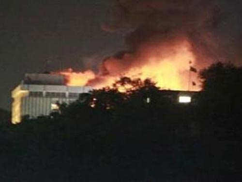Taliban tấn công khách sạn Kabul, 26 người chết