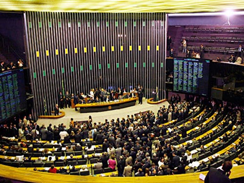 Quần lót vô chủ tại quốc hội Brazil