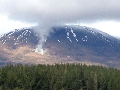 Núi lửa New Zealand tỉnh giấc "không thèm báo"