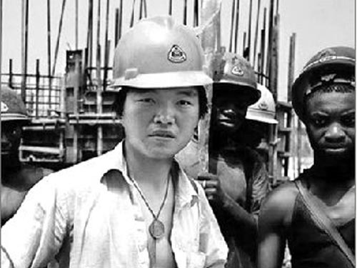 Ghana bắt hơn 100 người Trung Quốc khai thác vàng lậu