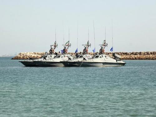 Iran xây căn cứ hải quân tại eo biển Hormuz