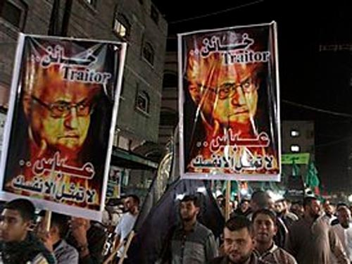 Hamas đối đầu tổng thống Palestine