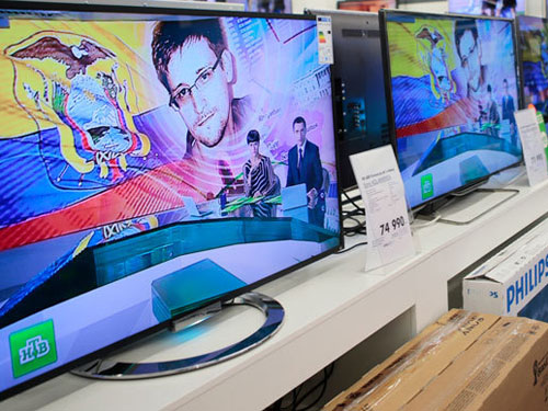 Snowden xin tị nạn ở 20 nước, rút đơn ở Nga