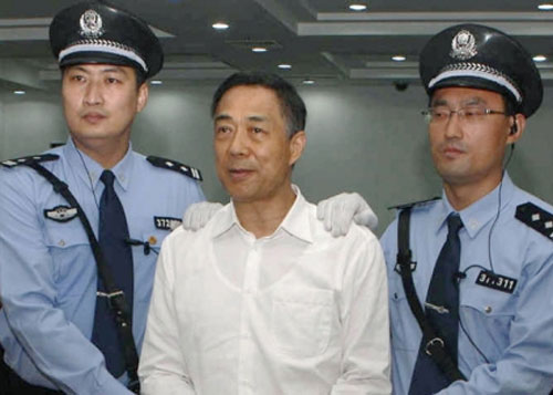 Nghe phán quyết, Bạc Hy Lai gào “bất công”