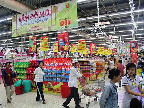 Tổng cục Thống kê cho biết nếu loại trừ yếu tố giá, tổng mức bán lẻ hàng hóa và doanh thu dịch vụ tiêu dùng chỉ tăng 5,6%
Ảnh: THÙY DƯƠNG