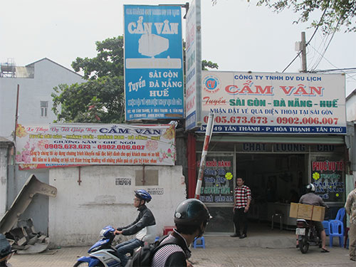 Chưa Tết, xe dù đã loạn