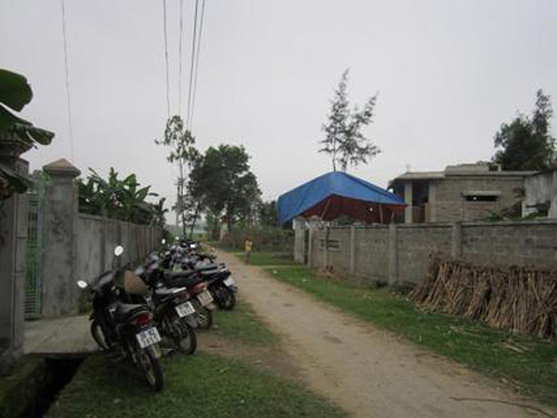 1 sinh viên bị bắn xuyên tim trong đám cưới