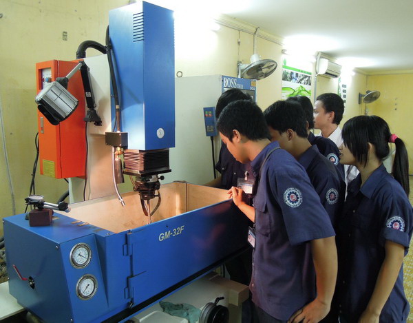 Thiếu chế tài trách nhiệm doanh nghiệp