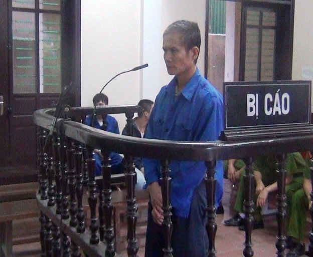 Giảm án cho kẻ "tâm thần" dùng búa đánh chết vợ hờ