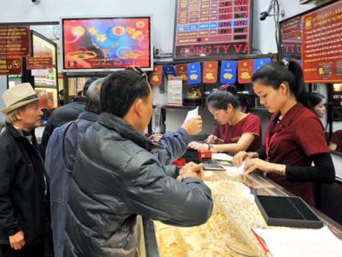 Giá vàng thủng mốc 35 triệu đồng/lượng
