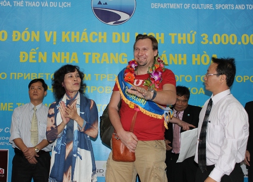 Khánh Hòa đón du khách thứ 3 triệu