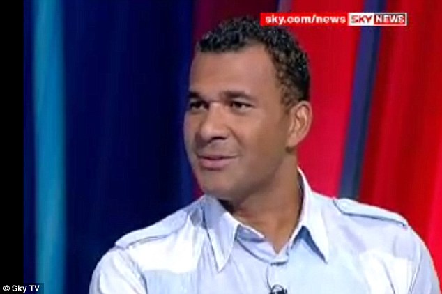 Cựu HLV Chelsea Ruud Gullit cũng là một bình luận viên nổi tiếng