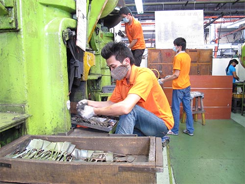 Giữ người sau Tết