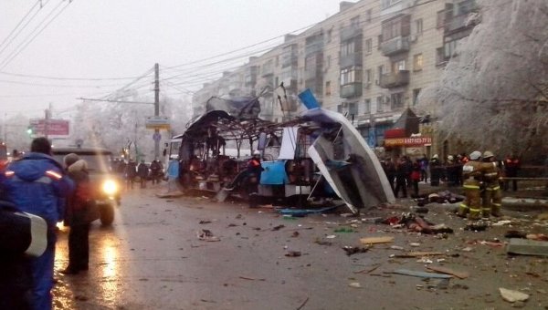 Chiếc xe phát nổ gần một khu chợ đông đúc. Ảnh: RIA Novosti