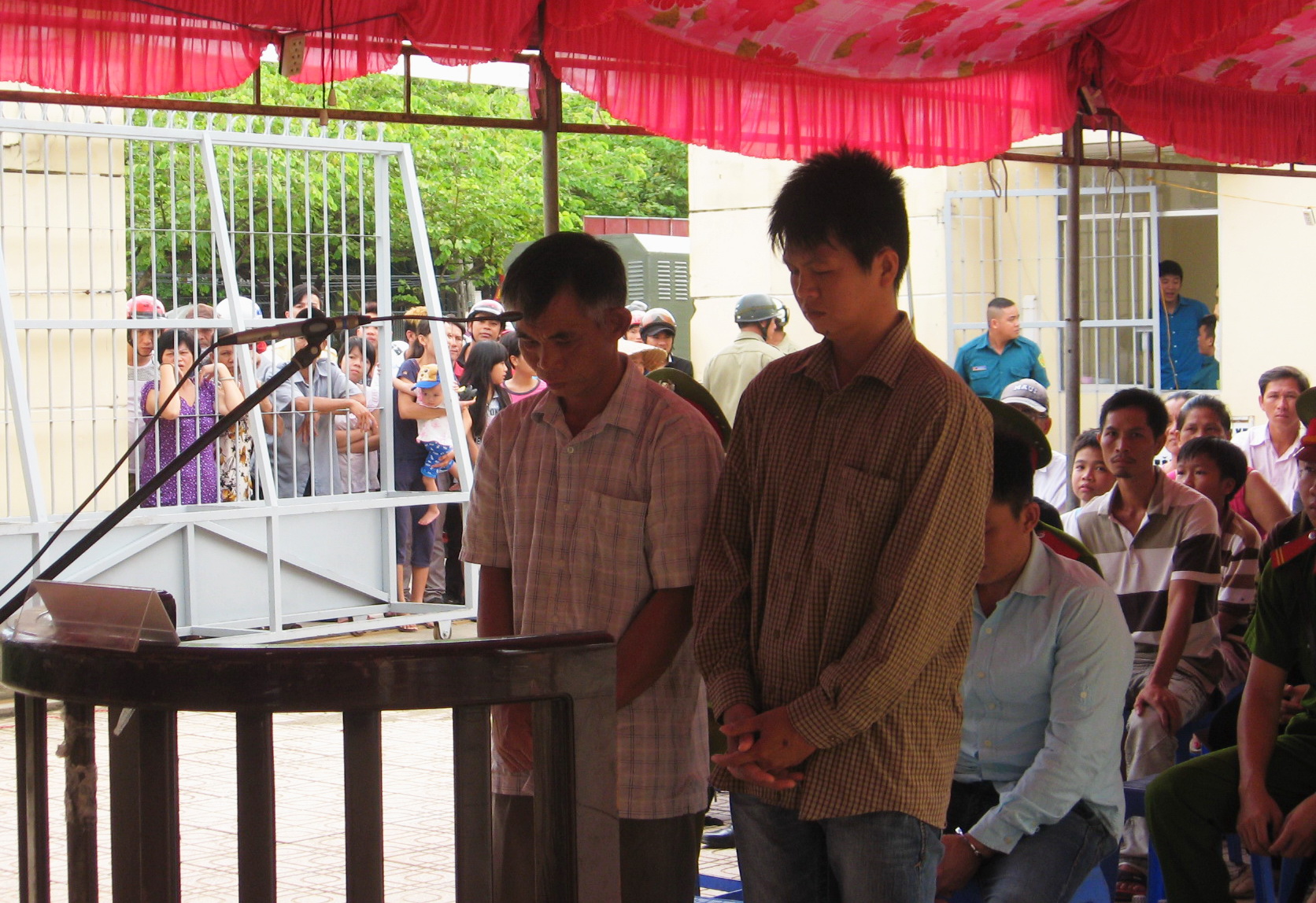 "Hôi bia", lãnh 6 tháng tù