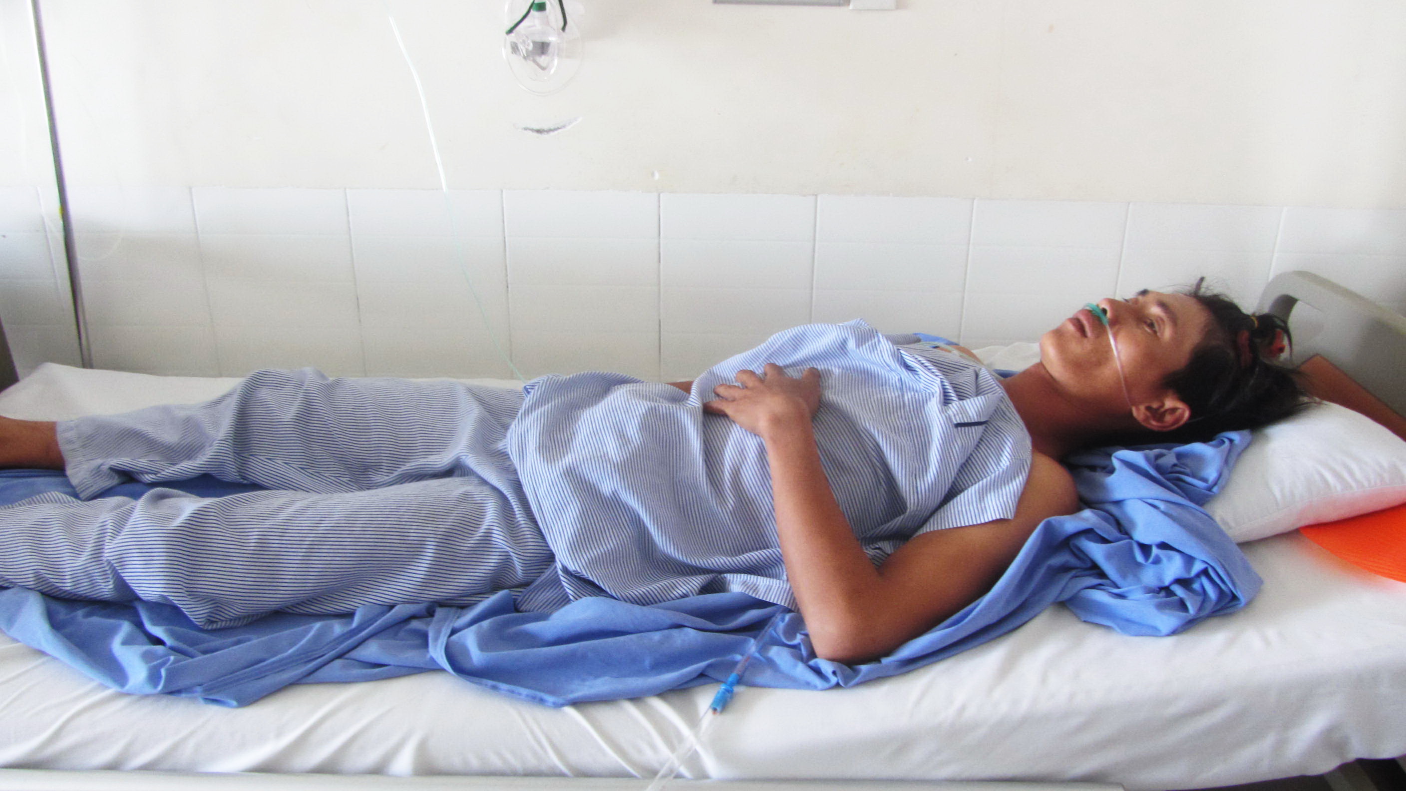 Ông Nghiêm nhập viện cấp cứu vì bị đâm vào ngực