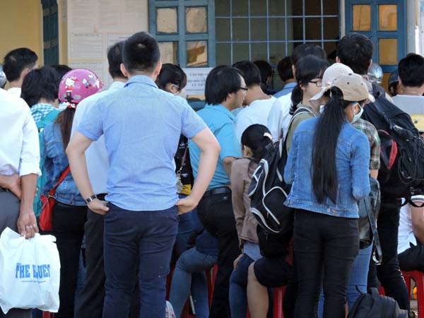 Lý Sơn quá tải, du khách phải ngủ nhờ nhà dân