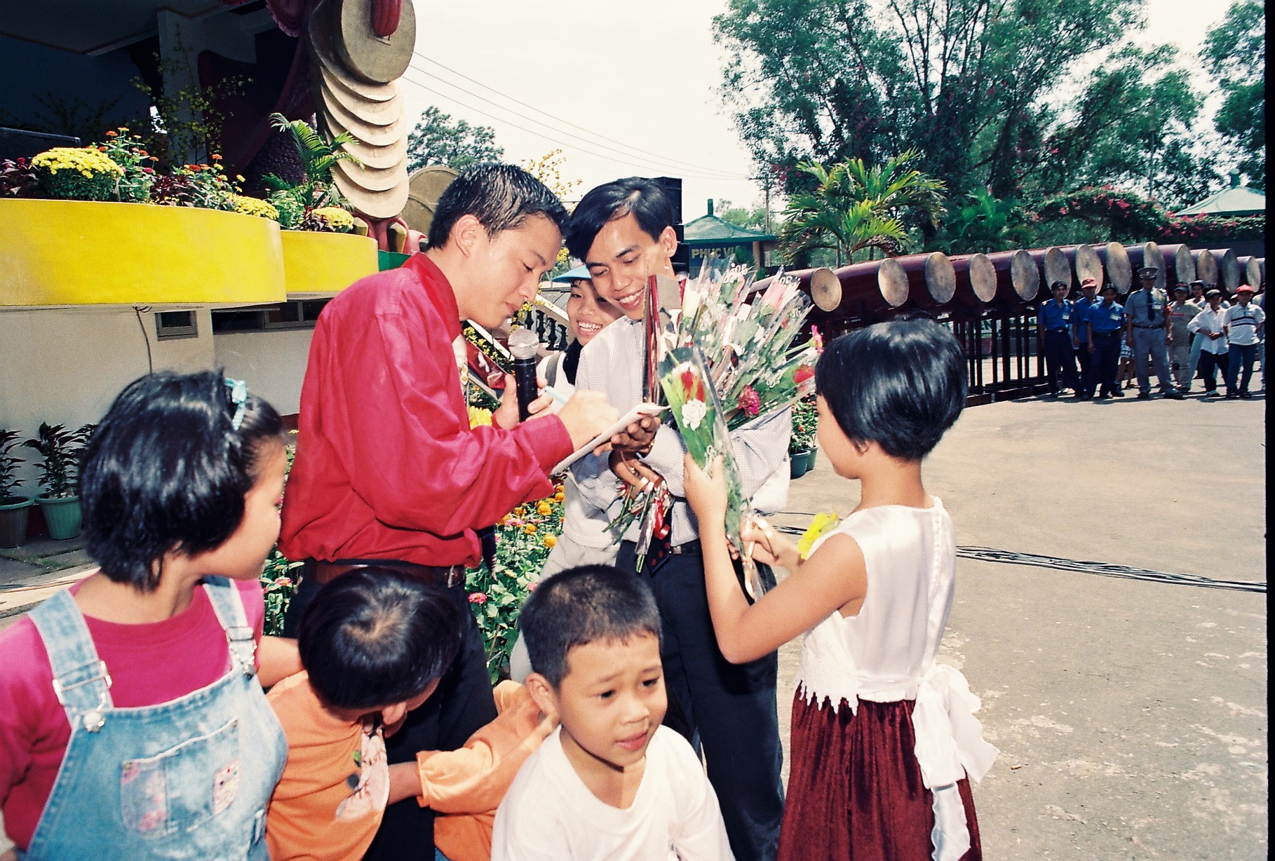 Lam Trường trẻ trung thuở nhận Giải Mai V&agrave;ng - Ảnh 12.