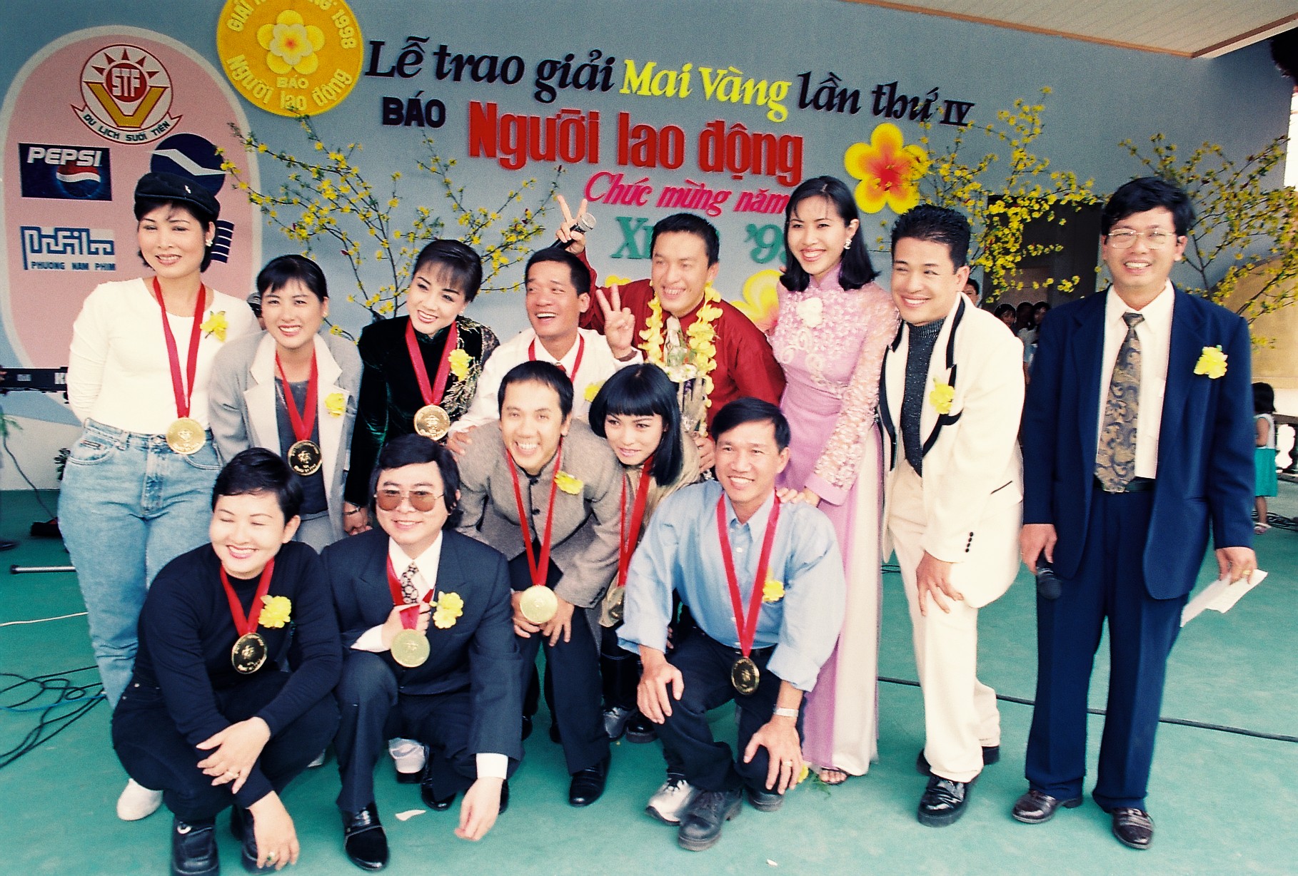 Lam Trường trẻ trung thuở nhận Giải Mai V&agrave;ng - Ảnh 5.
