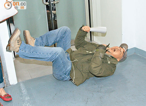 Sao Hồng Kông ăn vạ vì không được ứng cử Chủ tịch Hội nghệ sĩ