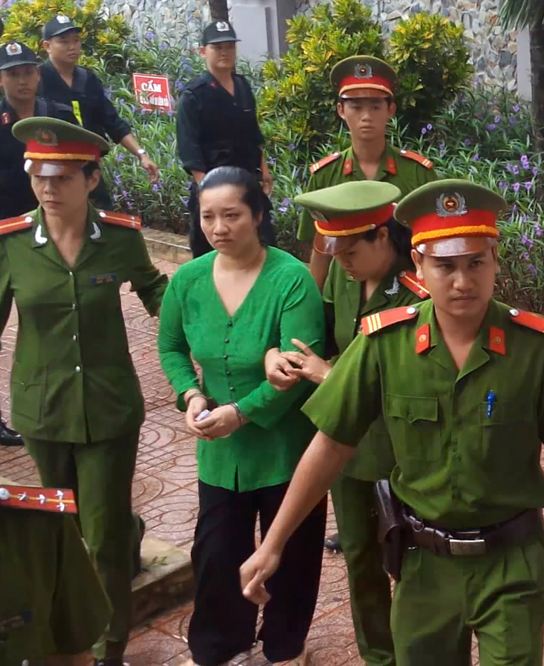 Y án tử hình vợ bí thư xã giết người