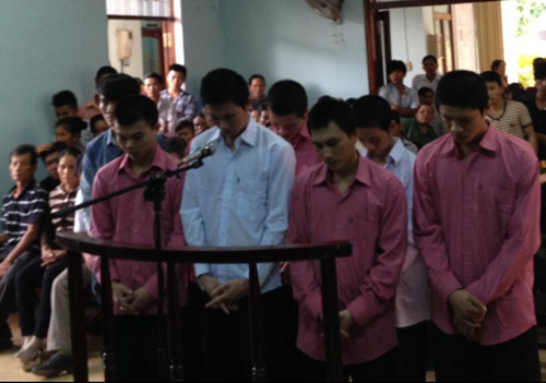 Kháng nghị tăng án băng côn đồ chém lìa tay phó công an xã