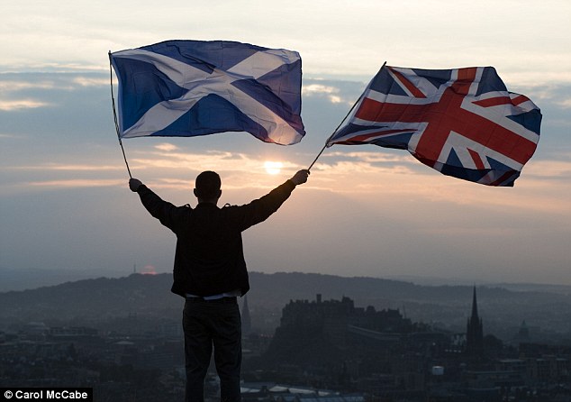 With just hours until the historic referendum, a new poll has placed the No campaign in the lead with 51 per cent