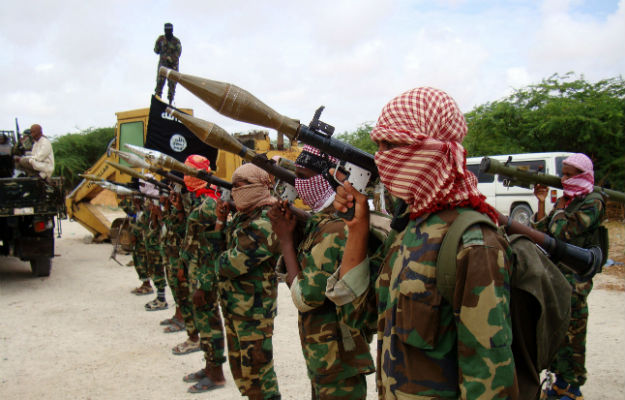 Al-Qaeda đang t&igrave;m c&aacute;ch l&ocirc;i k&eacute;o IS quay trở lại h&agrave;ng ngũ. Ảnh: Camera on Campus