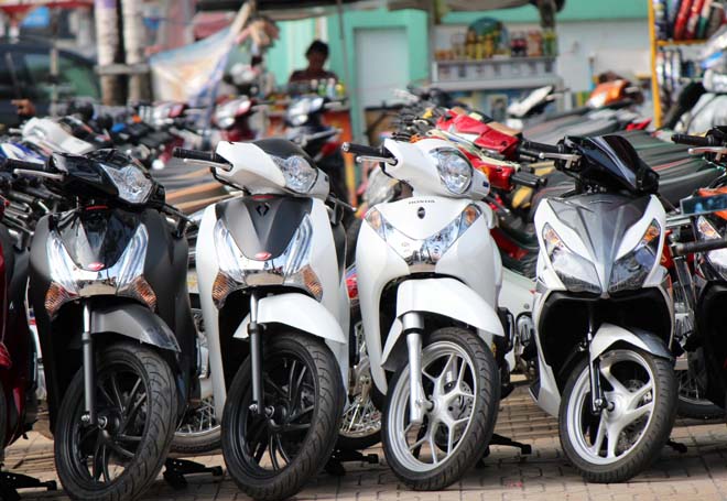 Honda l&agrave; h&atilde;ng c&oacute; nhiều mẫu xe bị thổi gi&aacute;